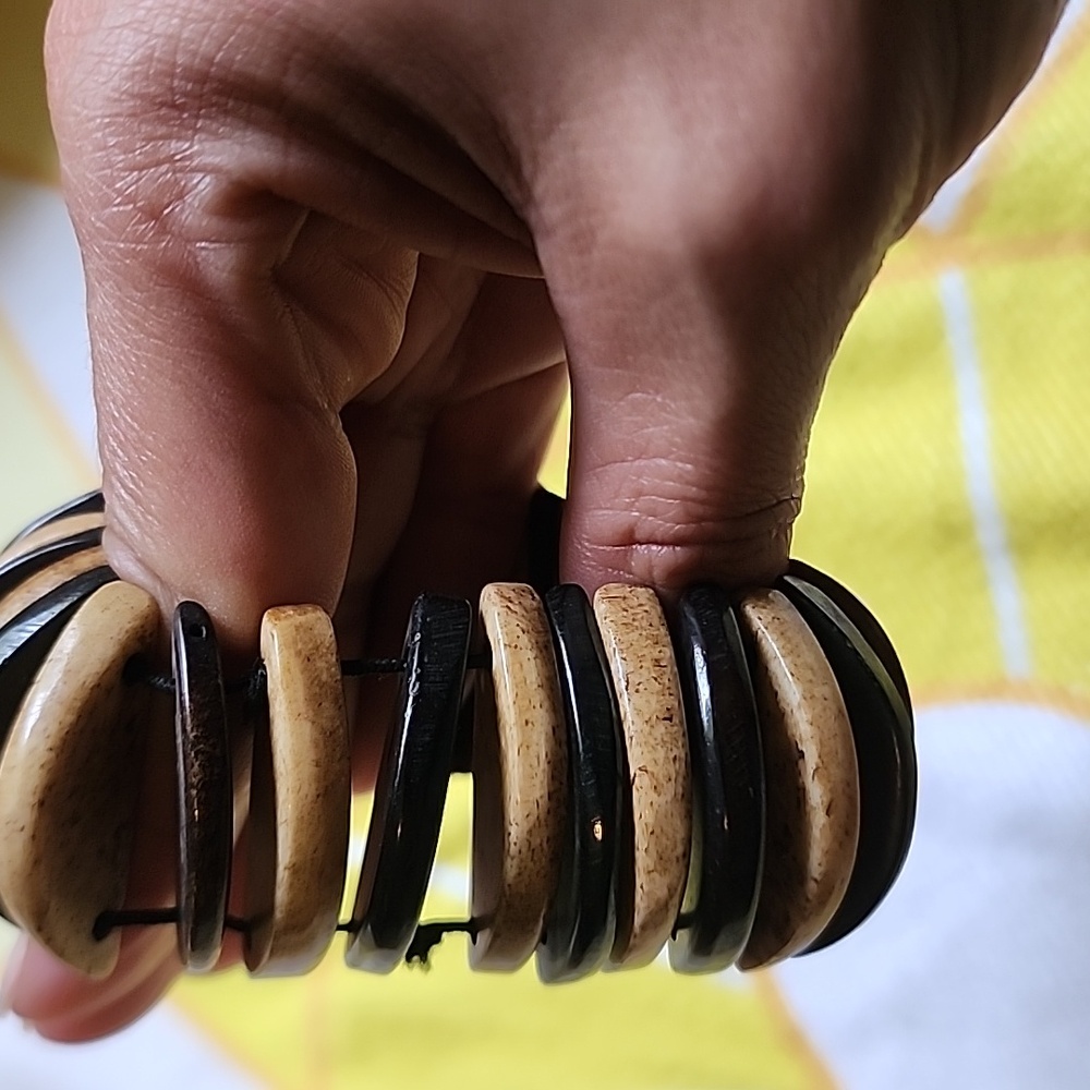 EUC - Wooden Cuff Stretch Bracelet in Light and Dark Brown - Picture 6 of 8